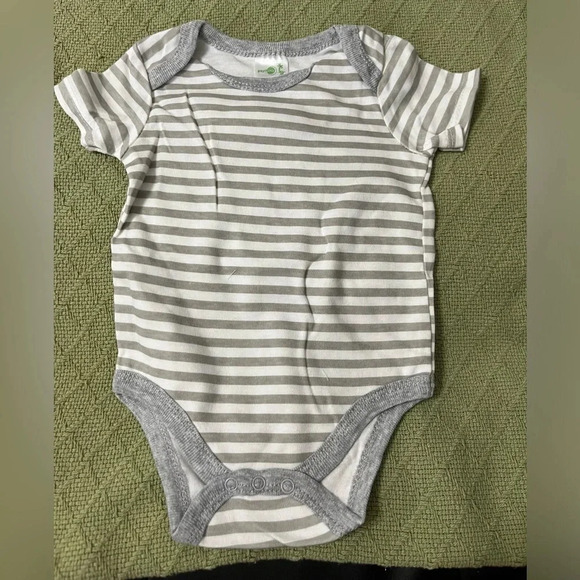 NWT Set of 5 baby boy onesies, 3 mo, red blue - Picture 6 of 7